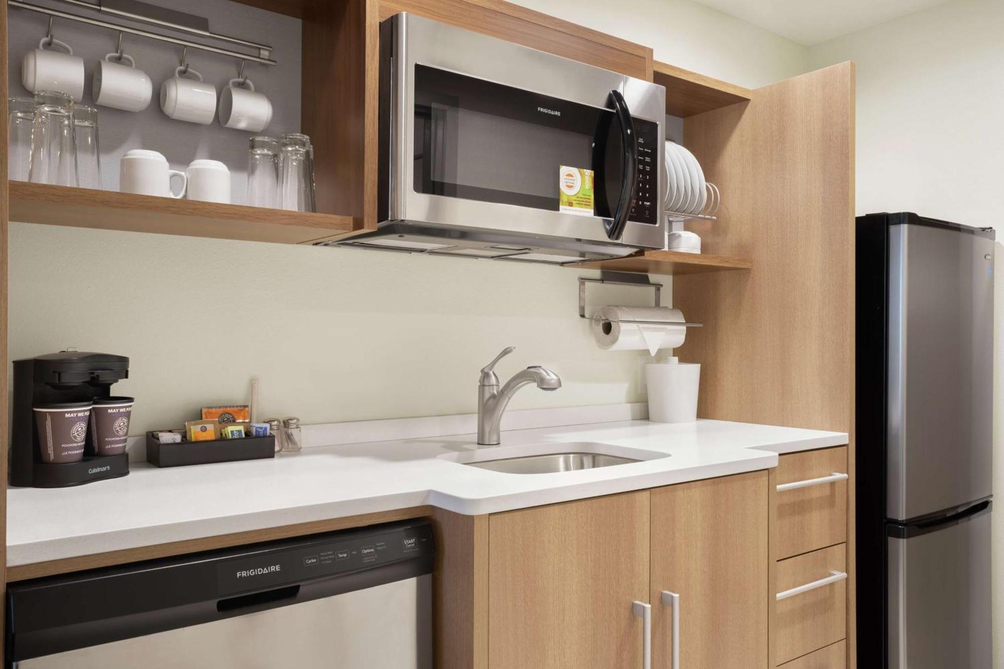 Home2 Suites By Hilton Warminster Horsham Екстериор снимка
